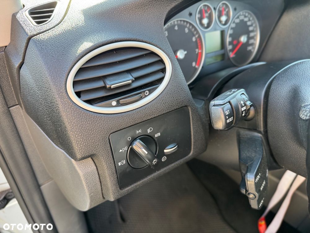 Ford Focus - 10