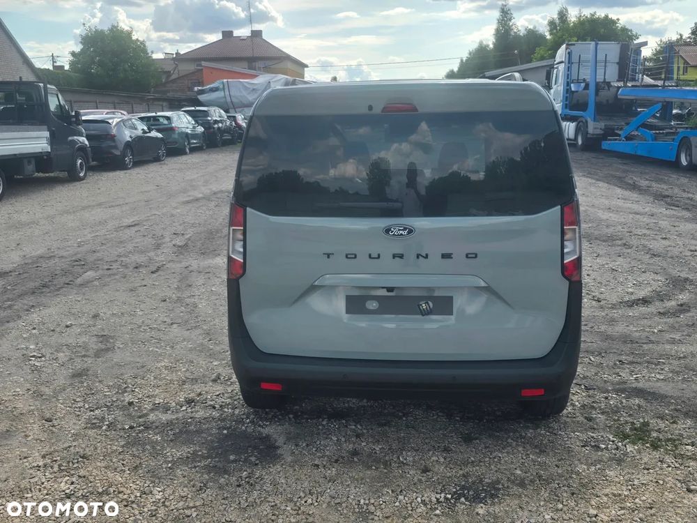 Ford Tourneo Courier ver-1-0-ecoboost-trend - 7