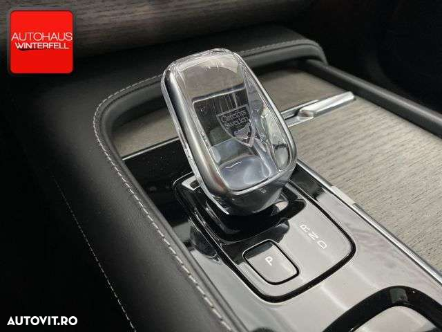 Volvo XC 90 - 31