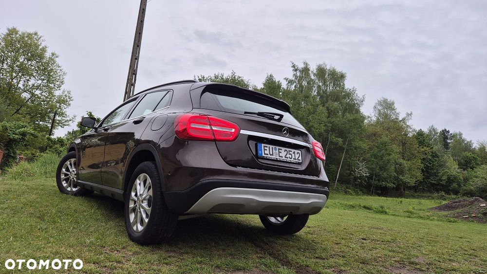 Mercedes-Benz GLA 180 (CDI) d Urban - 4