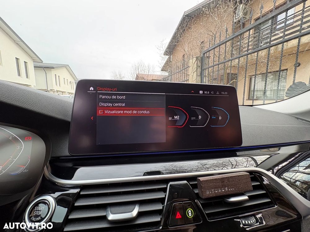 BMW Seria 5 520i AT MHEV - 12