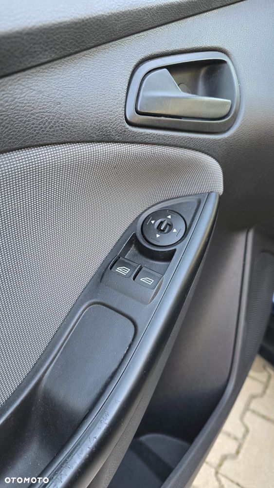 Ford Focus - 13