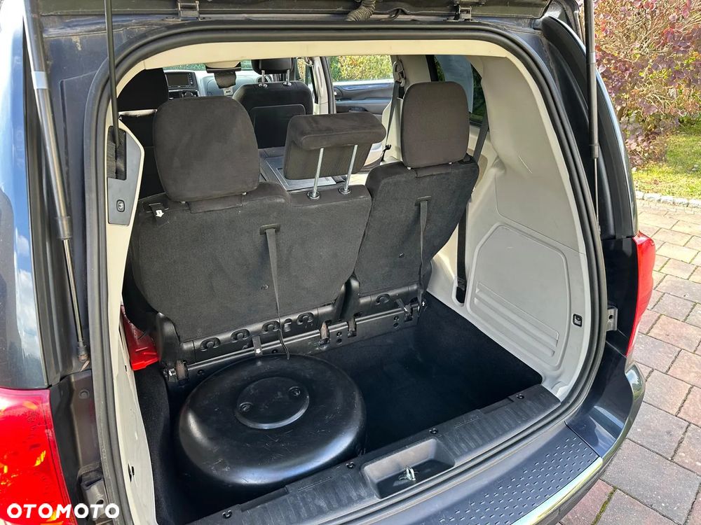 Dodge Grand Caravan - 3