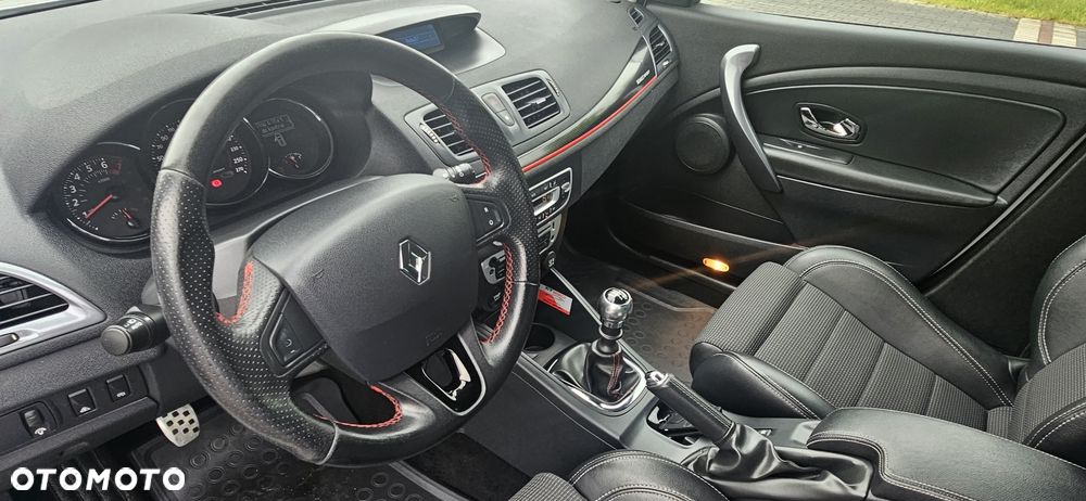 Renault Megane TCe 220 Start & Stop GTline 220 - 17