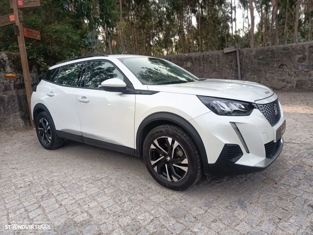Peugeot e-2008 Allure - 3