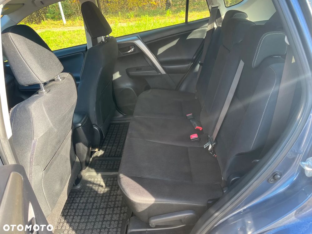 Toyota RAV4 - 11