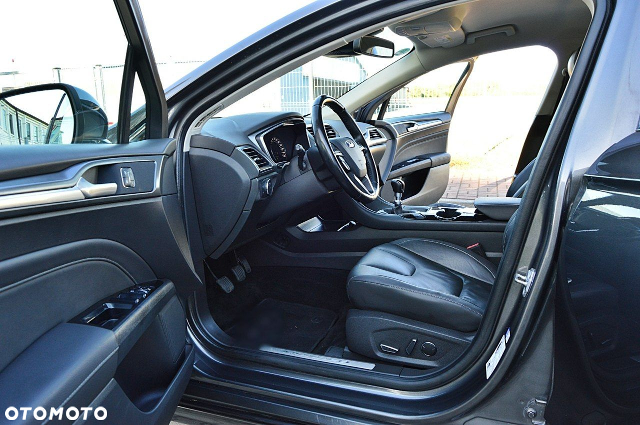 Ford Mondeo 2.0 EcoBlue Titanium - 22