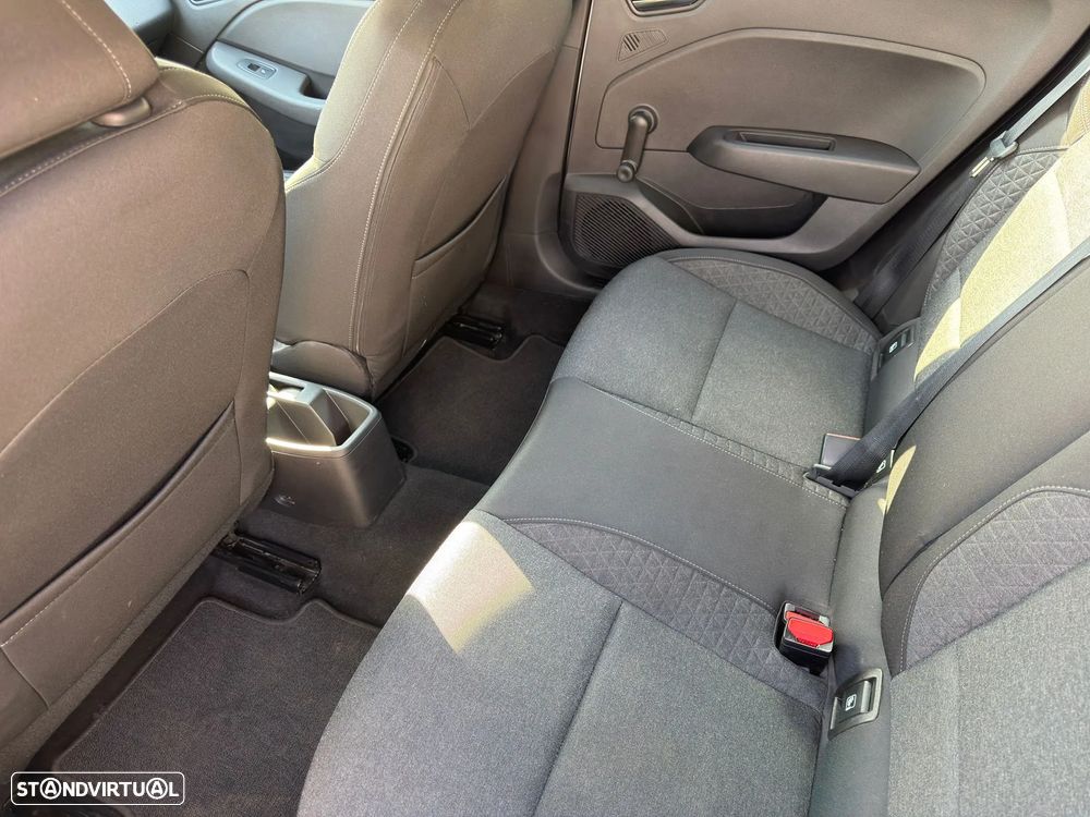 Renault Clio BLUE dCi 85 BUSINESS EDITION - 9
