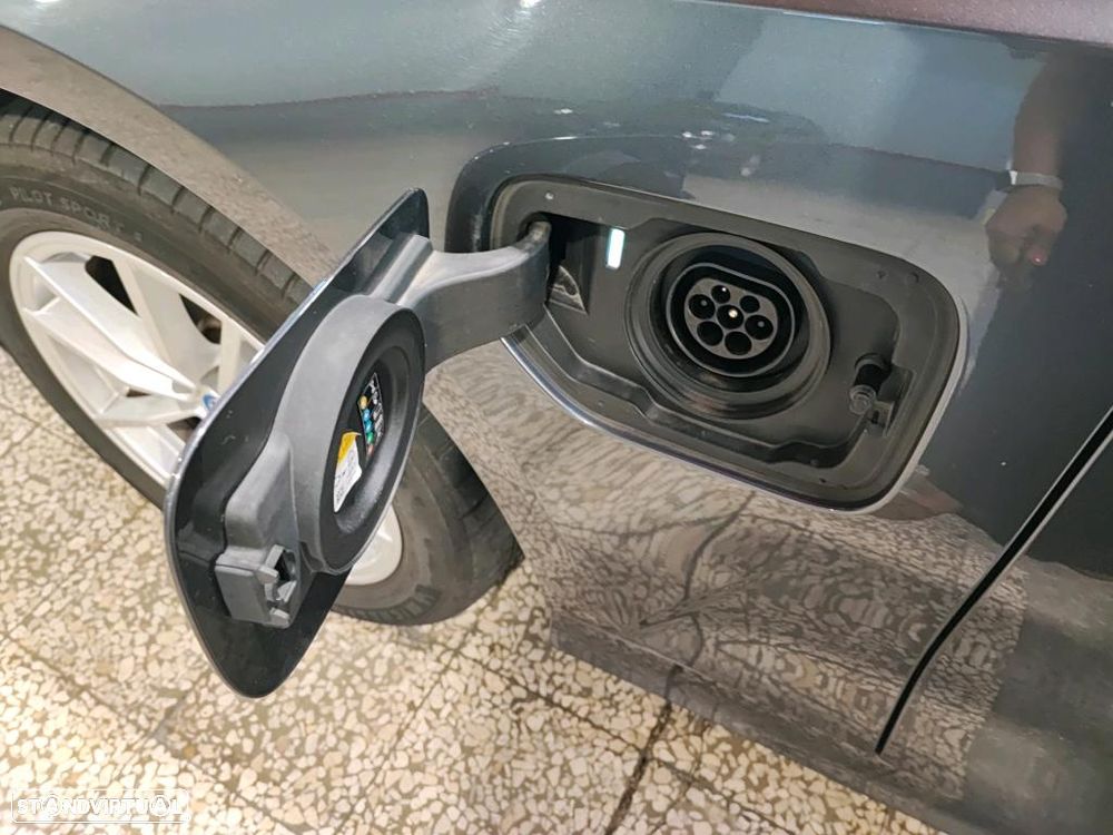 BMW 320 e Corporate Edition Auto - 12