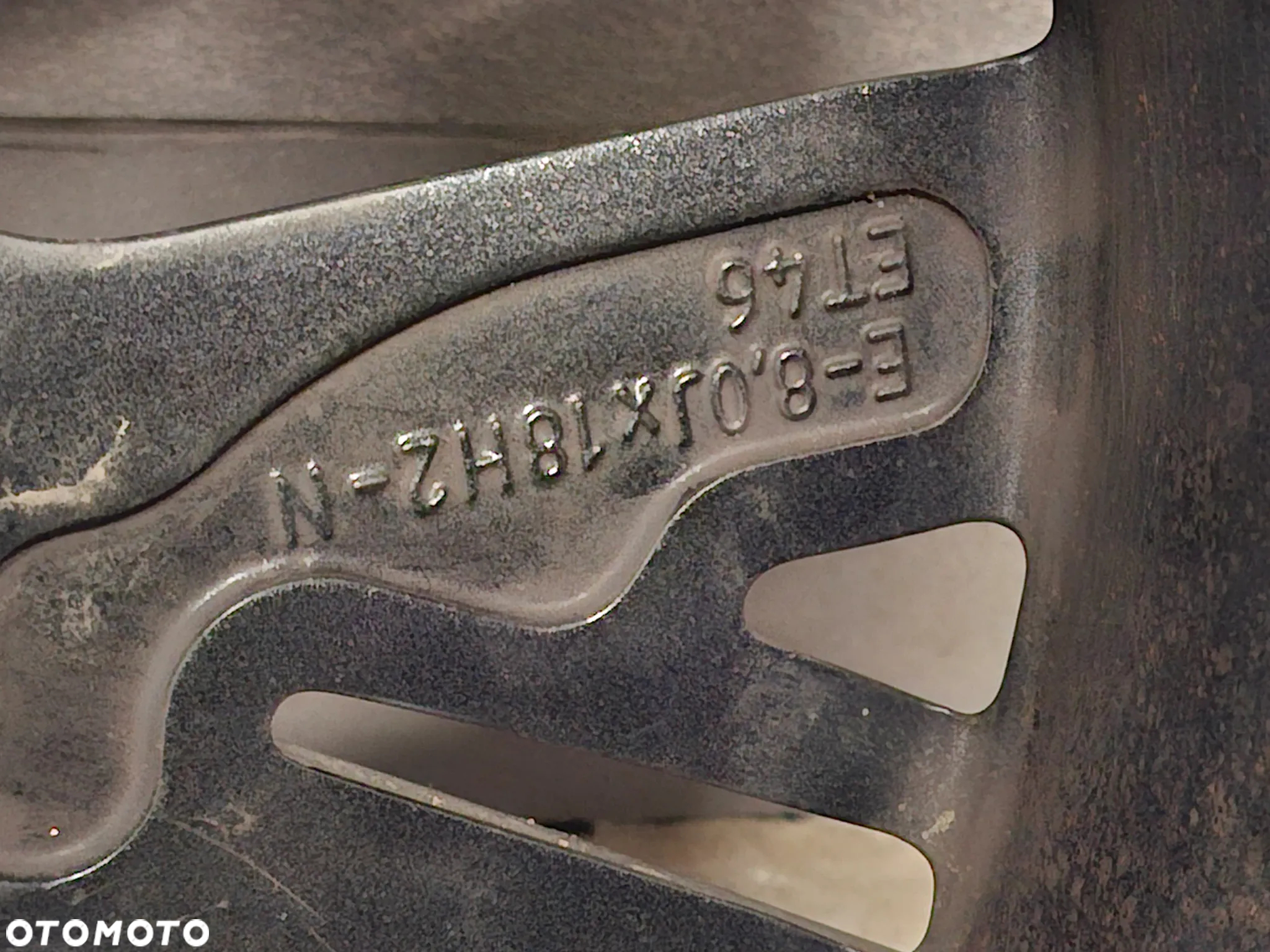 Alufelga 18cali ET46 Audi A3 S3 8,0Jx18H2 nr 8Y0601025G - 2