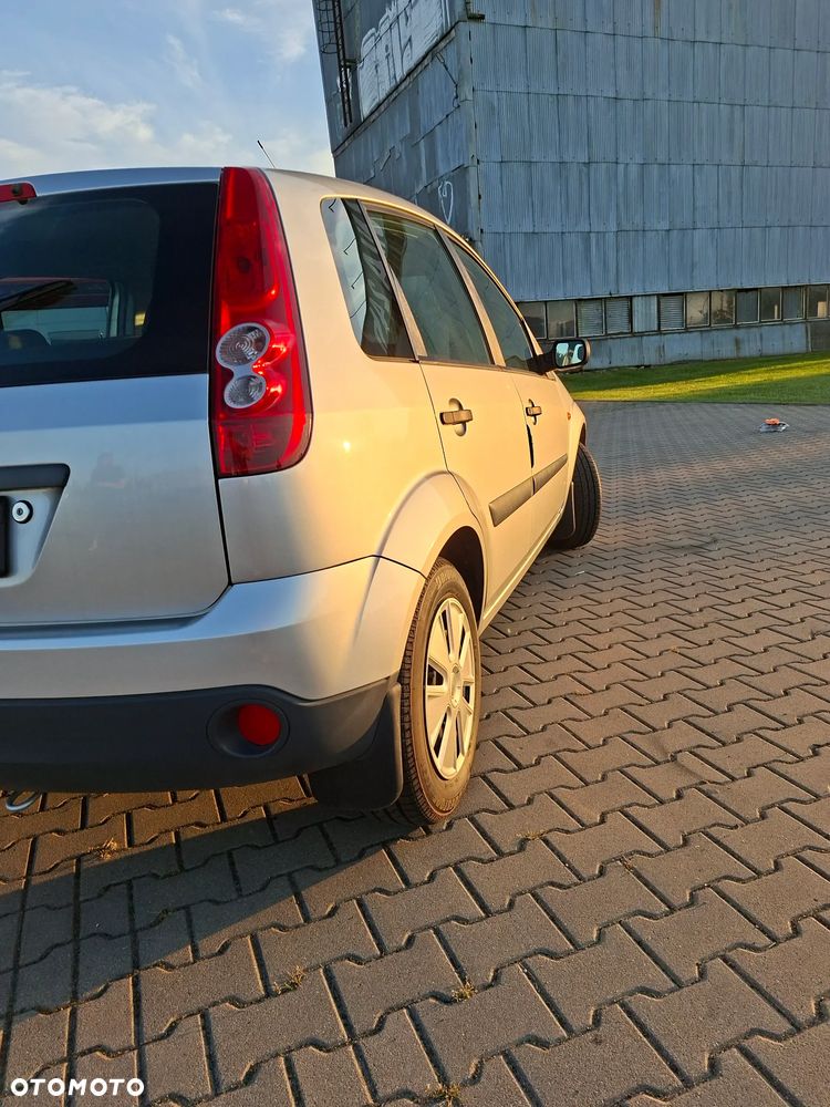 Ford Fiesta 1.3 - 14