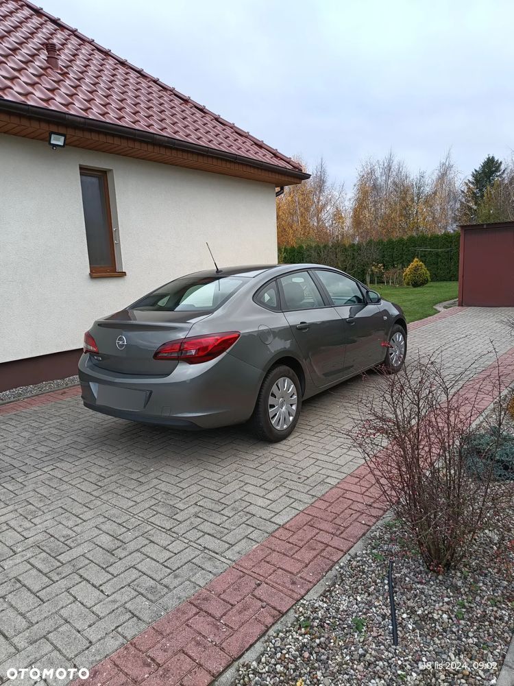 Opel Astra - 16