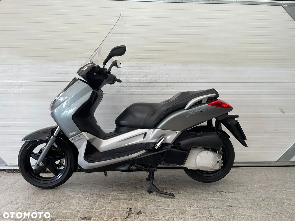 Yamaha X-max - 1