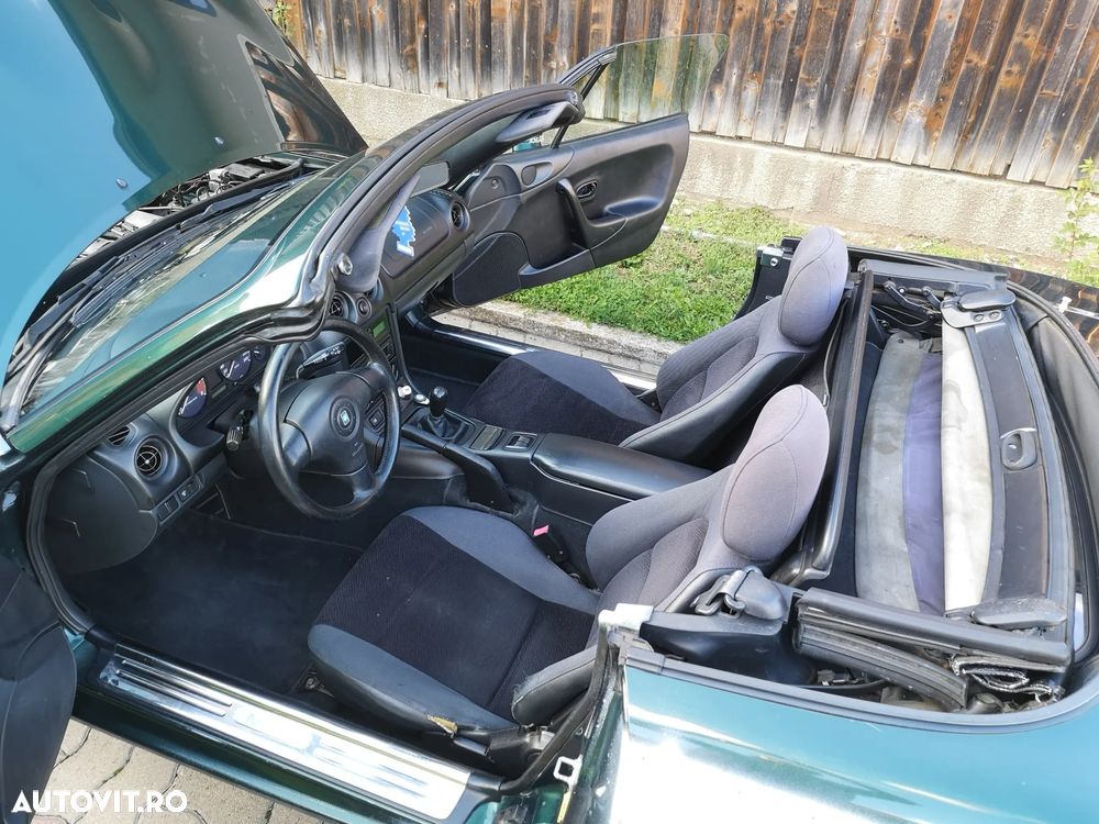 Mazda MX-5 1.6i 16V - 27