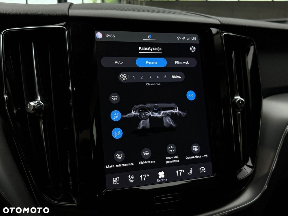 Volvo XC 60 B4 D AWD Momentum Pro - 29