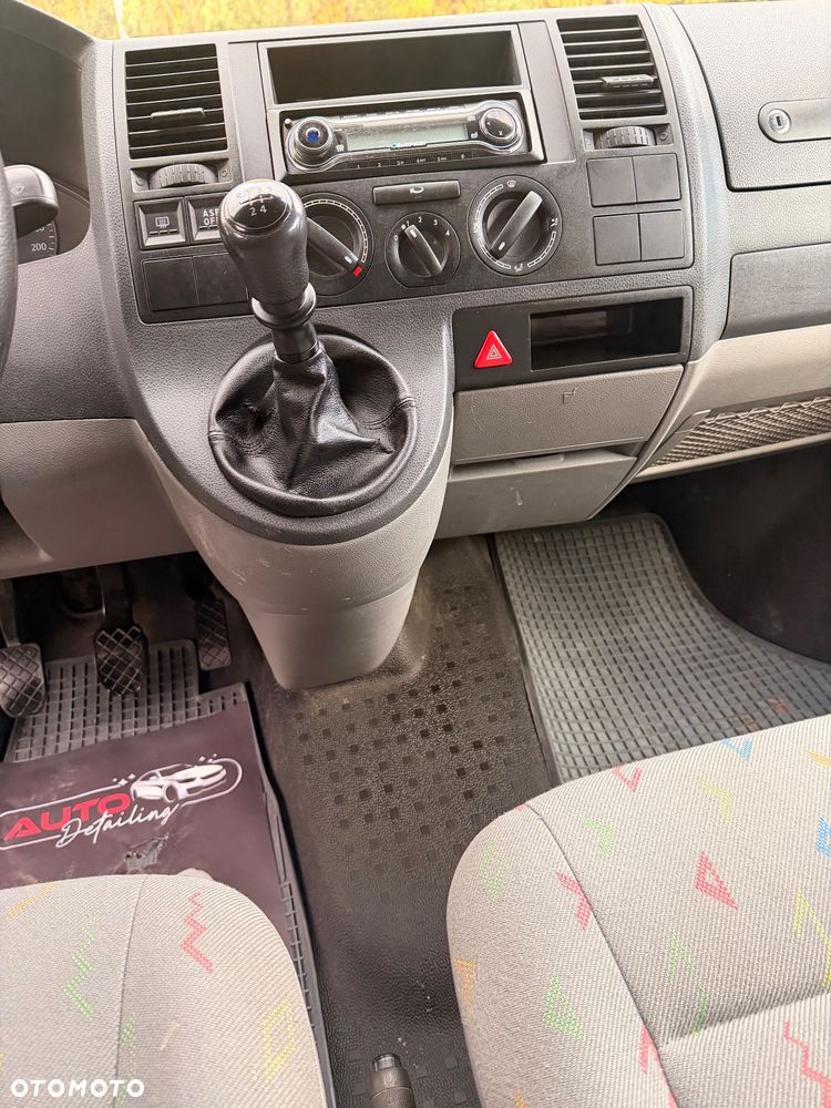 Volkswagen Transporter - 24