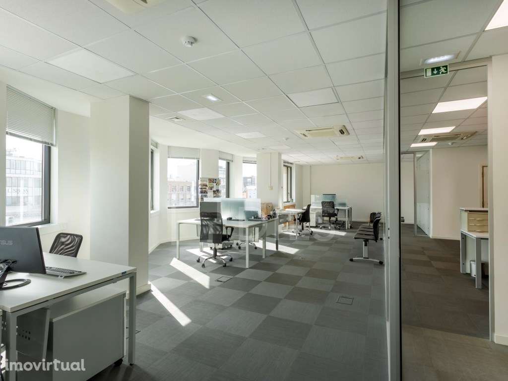 Escritório para arrendar, na Avenida da República, em Lisboa - Grande imagem: 4/24