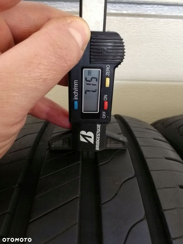 Opony letnie 215/50 R 17 Goodyear Efficient Grip Performance 2 - 2