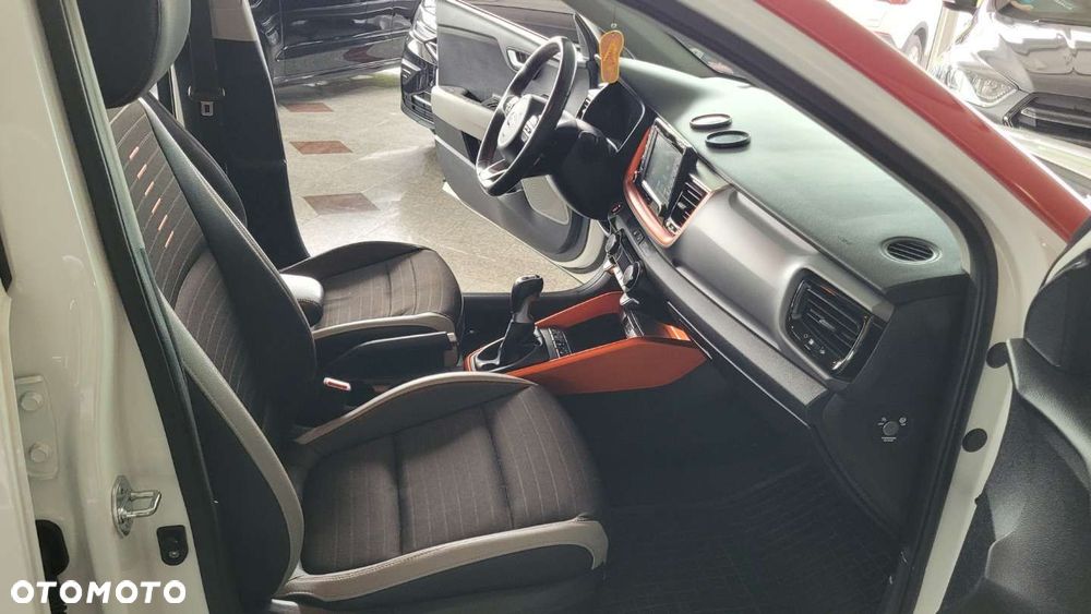 Kia Stonic - 36