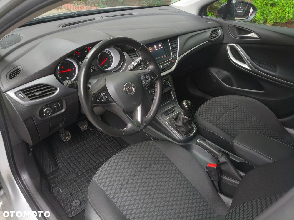 Opel Astra 1.2 T Edition S&S - 12