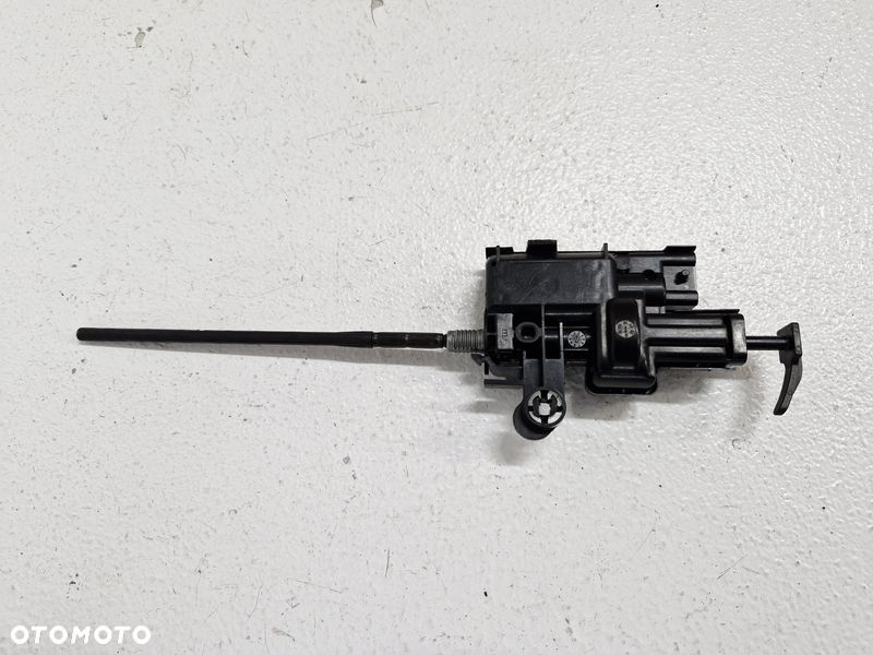 RENAULT SCENIC IV 4 SIŁOWNIK KLAPKI WLEWU PALIWA 788262843R - 3