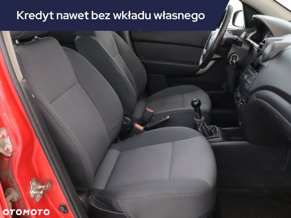 Chevrolet Aveo - 11