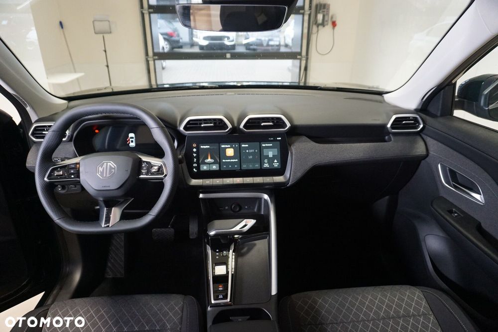 MG ZS - 25