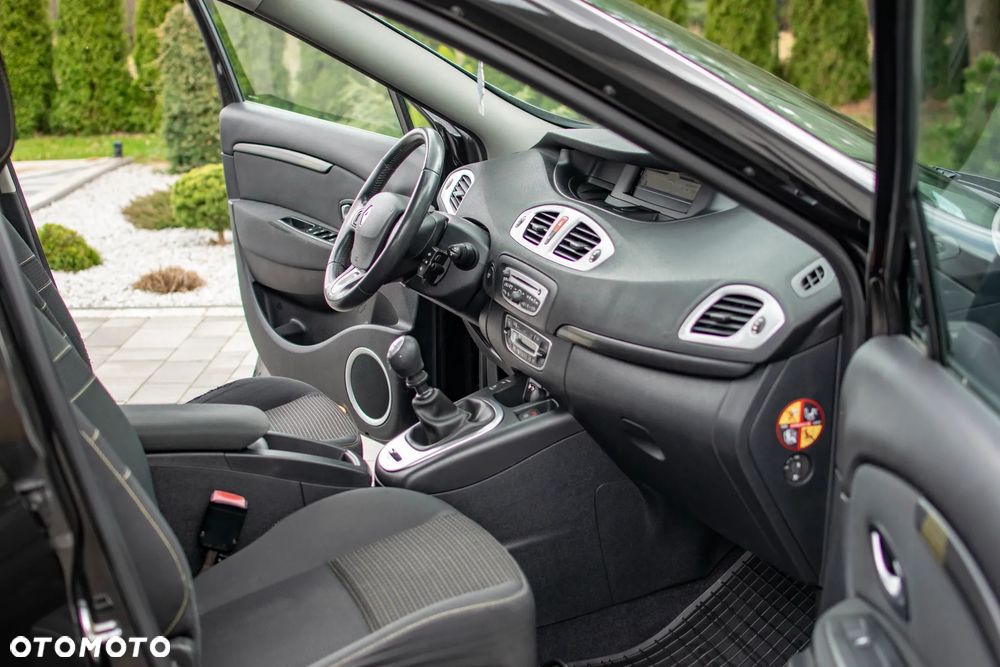 Renault Grand Scenic - 5