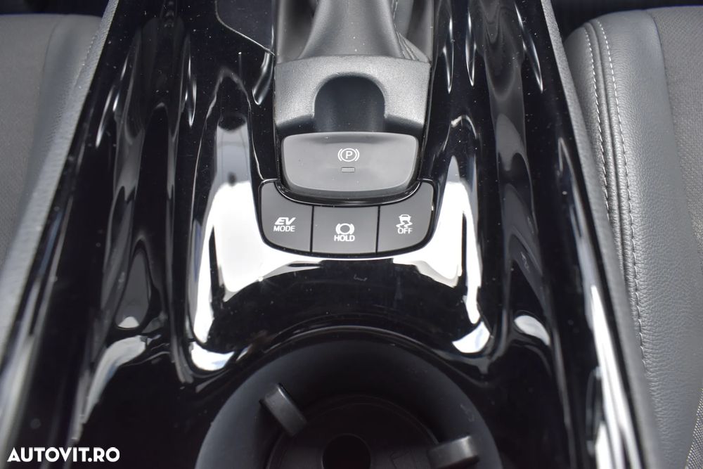 Toyota C-HR 2.0 HSD 184 CP 4x2 CVT Style - 39