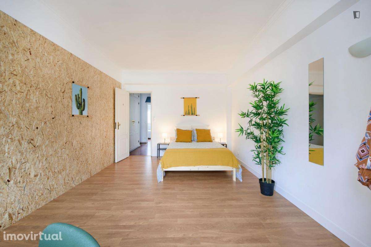 Quarto - localizado em Benfica Lisbon - Grande imagem: 4/12