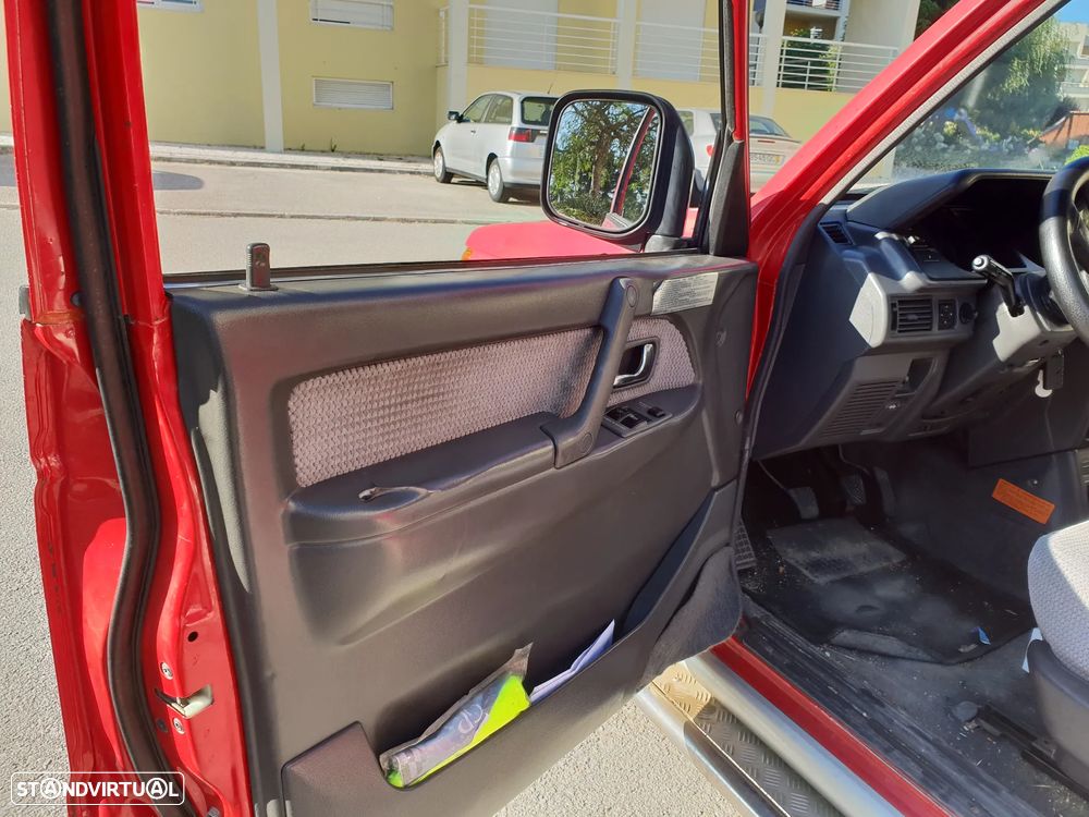 Mitsubishi Pajero 2.5 TDi GLS - 10