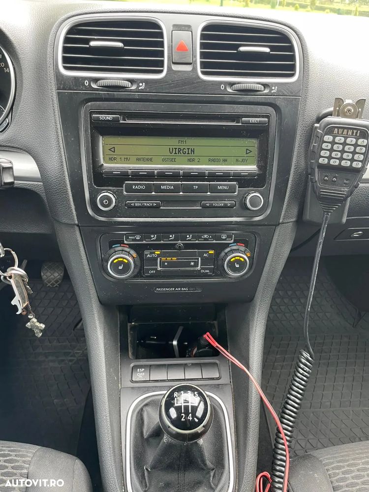 Volkswagen Golf 1.6 TDI BlueMotion Technology DPF Comfortline - 11