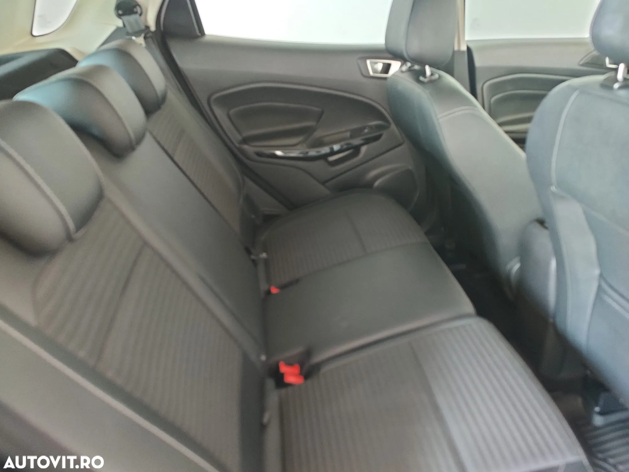 Ford EcoSport 1.0 EcoBoost Titanium - 25