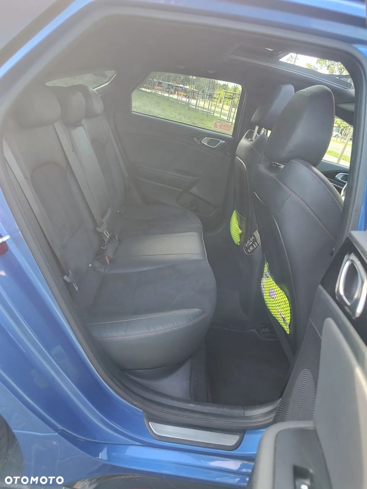 Kia ProCeed 1.6 T-GDI GT DCT - 8