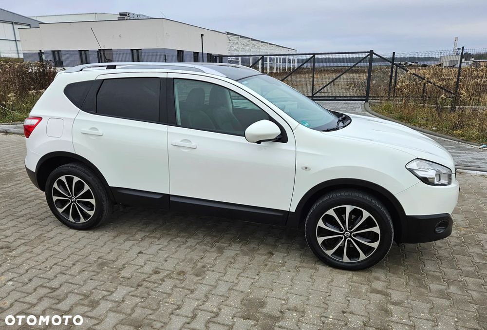 Nissan Qashqai 1.6 dCi 4 x 4 DPF Start/Stop I-Way - 1