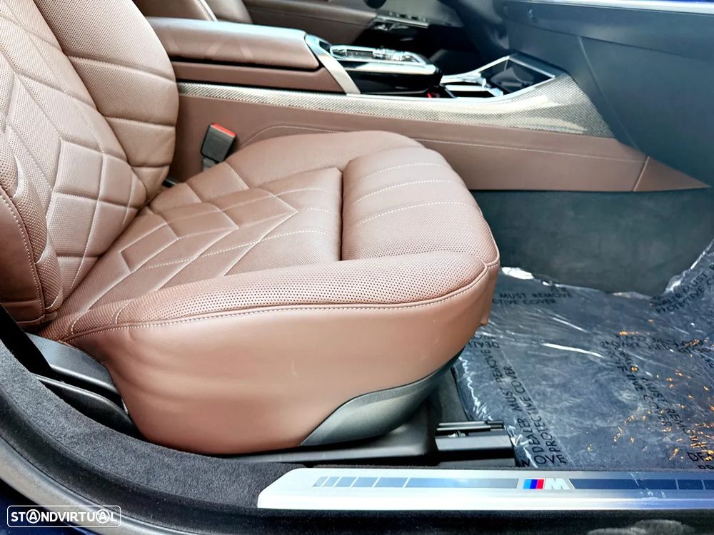 BMW 760 Me xDrive - 27
