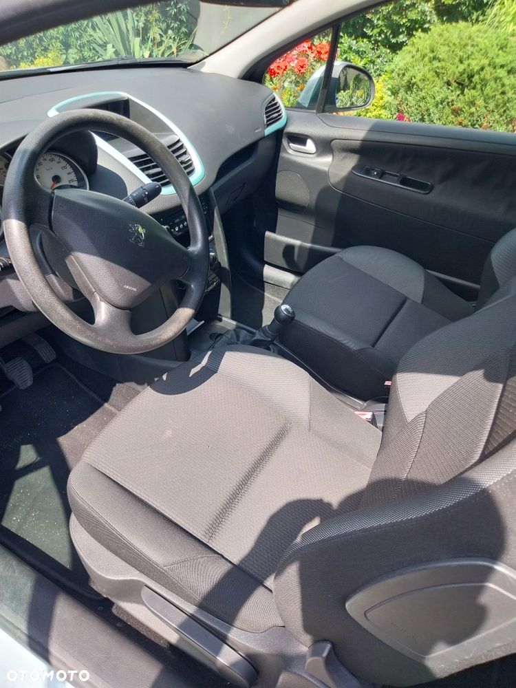 Peugeot 207 - 5