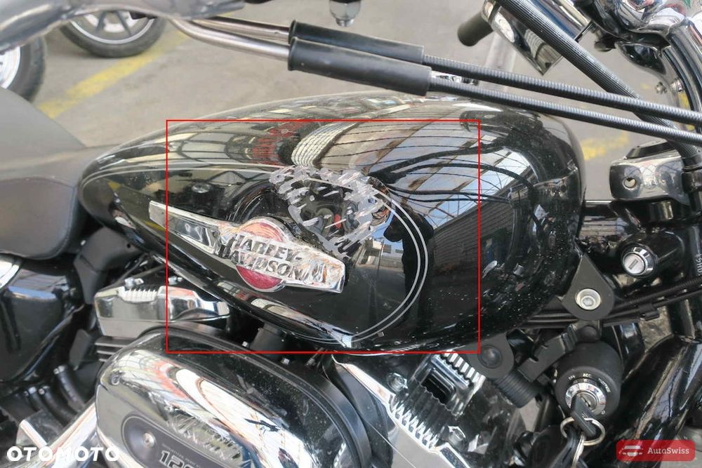 Harley-Davidson Sportster Custom 1200C - 11