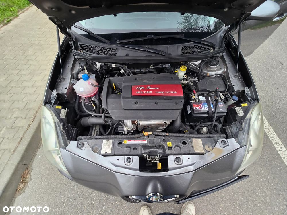 Alfa Romeo Giulietta 1.4 TB 16V Multiair TCT Turismo - 17