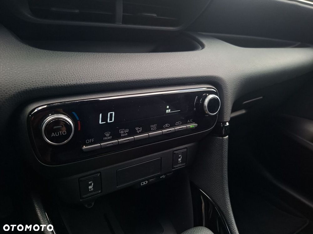 Toyota Yaris Hybrid 1.5 Style - 24