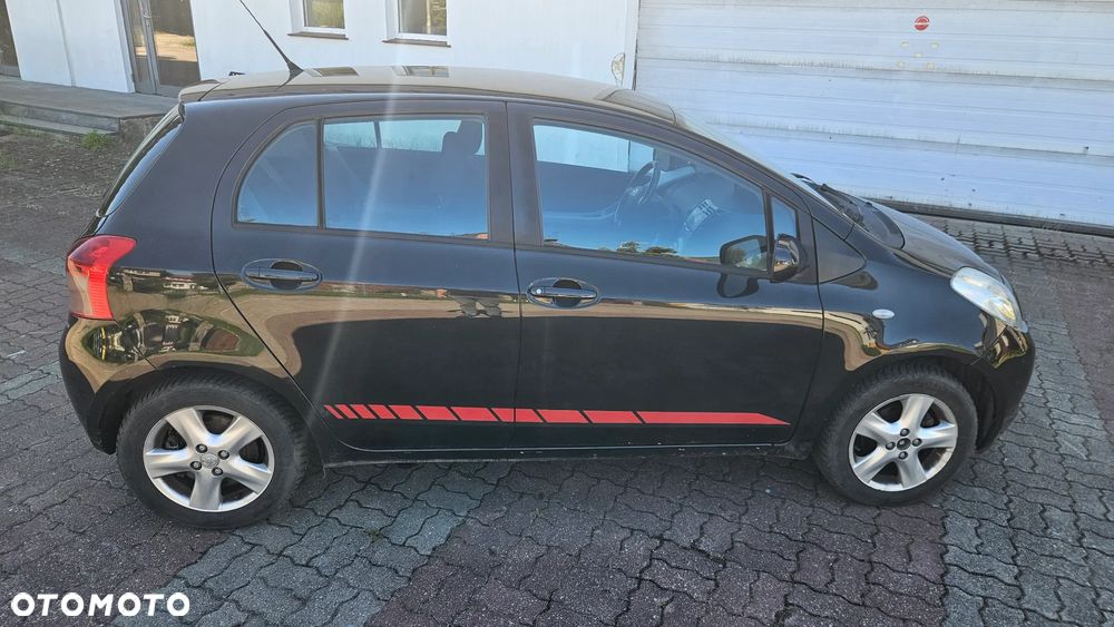 Toyota Yaris 1.0 VVT-i Sol - 10