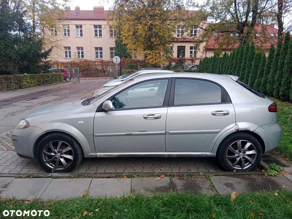 Chevrolet Lacetti - 6