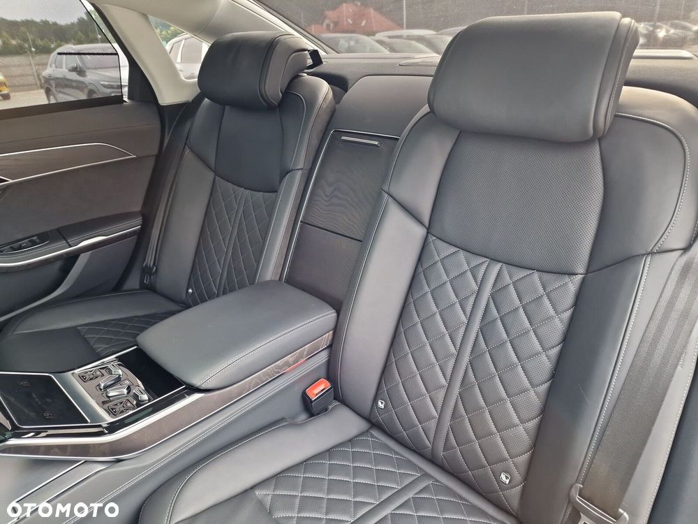 Audi A8 - 21