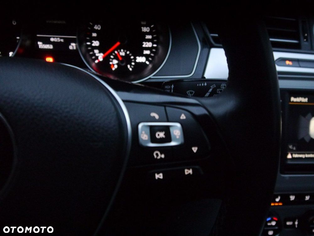 Volkswagen Passat Variant - 36