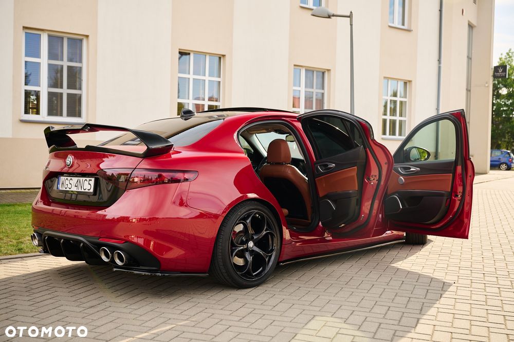 Alfa Romeo Giulia 2.0 Turbo 16V AT8-Q4 Ti - 13