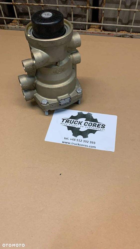 ZAWÓR STERUJĄCY PRZYCZEPY KNORR BREMSE AC599A DAF XF / CF - 3