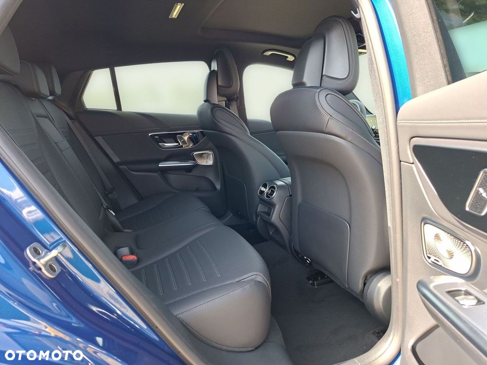 Mercedes-Benz GLC - 15