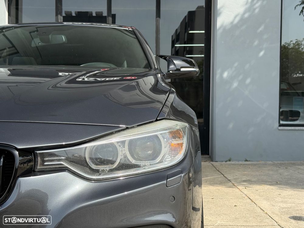 BMW 320 d Auto Pack M - 12