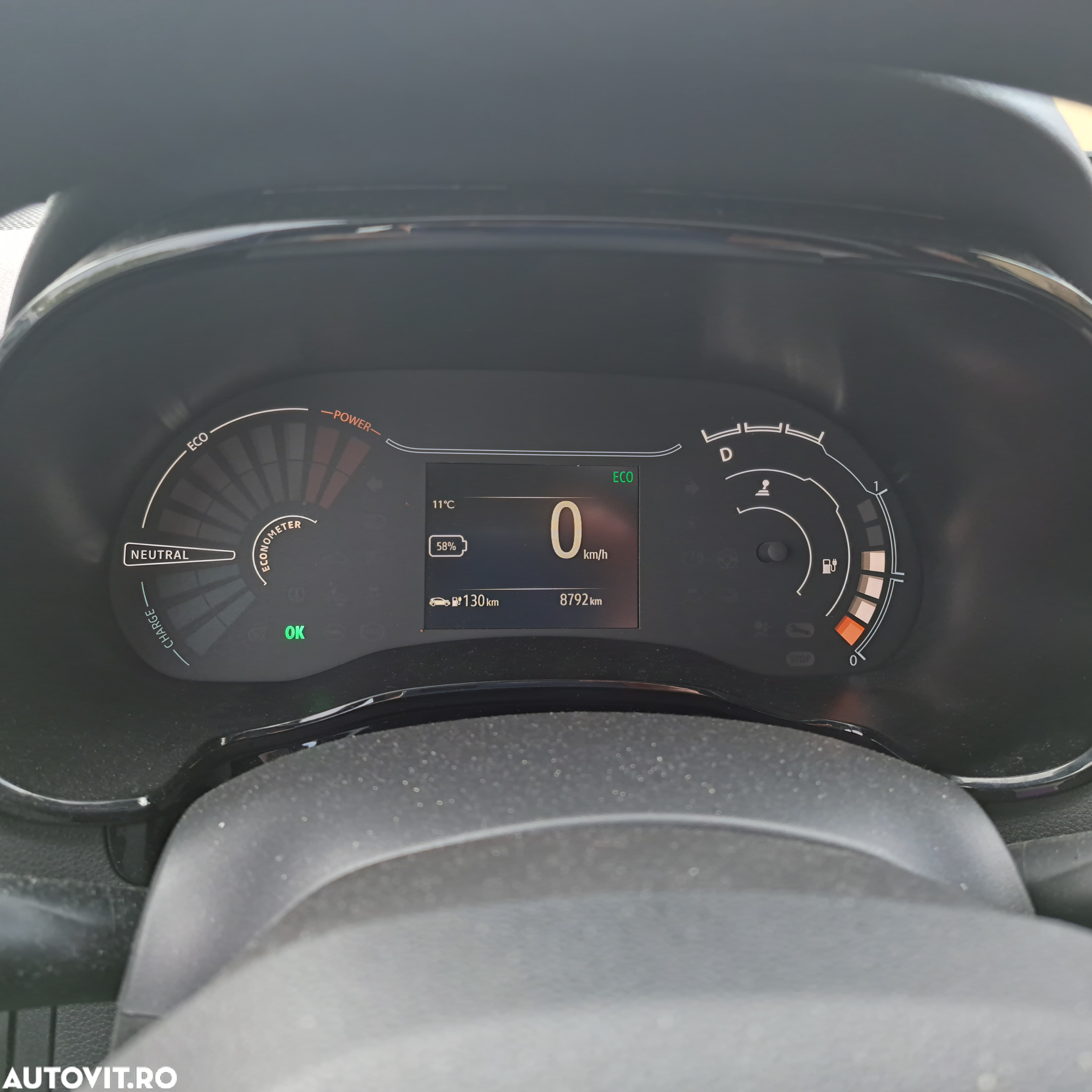 Dacia Spring Expression - 9