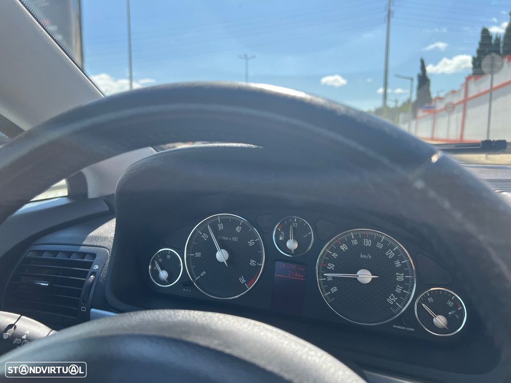 Peugeot 407 Coupé 2.2 - 5